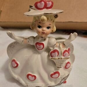 Vintage Rubens valentine girl vase